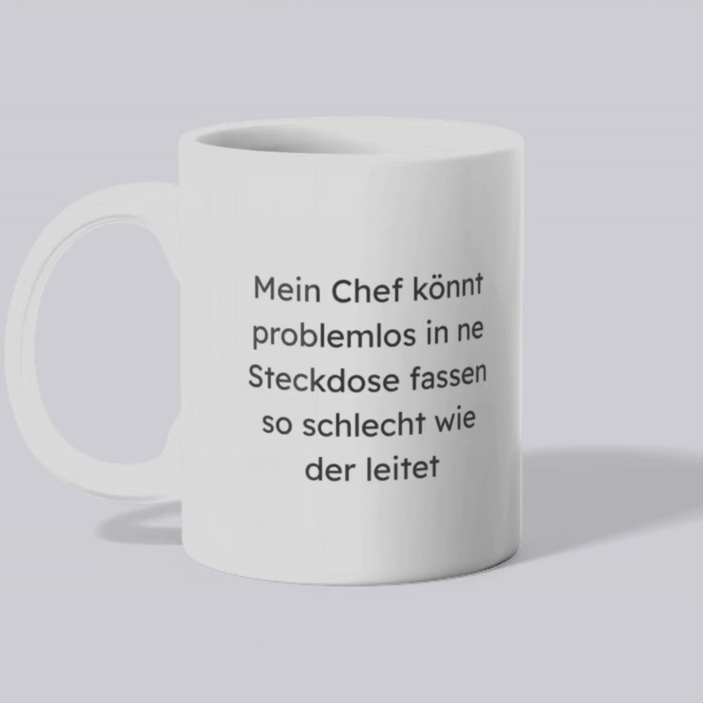 Chef leitet schlecht Becher